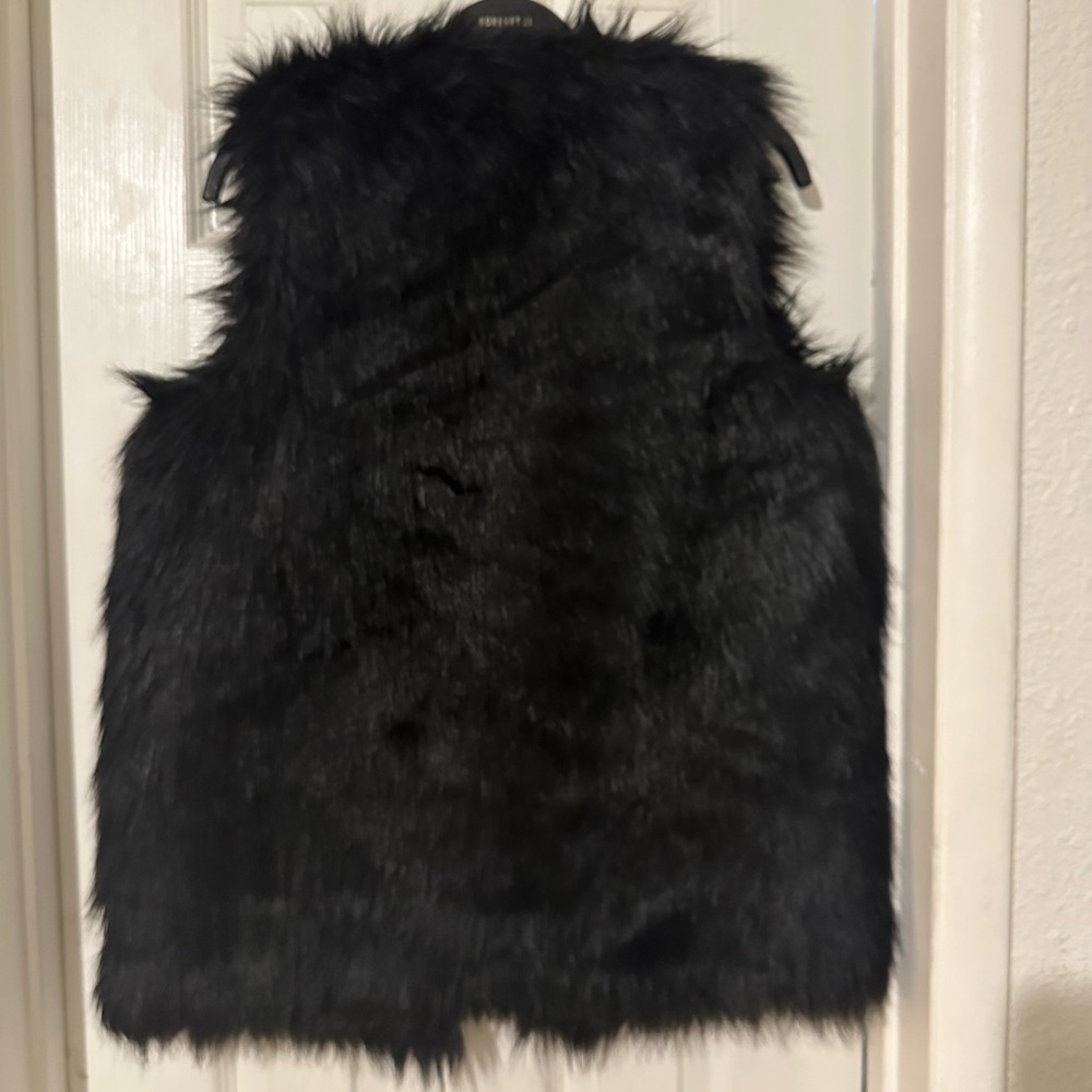 Fur vest - Picture 2 of 2